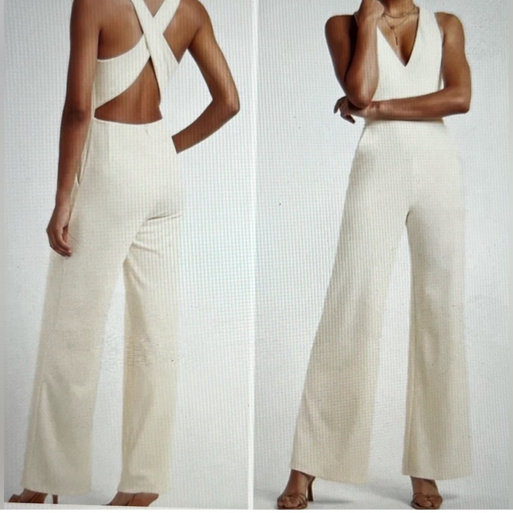 Express v neck Black sleeveless jumpsuit romper